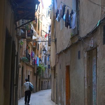 Callejón de la Ribera por Anna Badia Callejón de la Ribera por Anna Badia