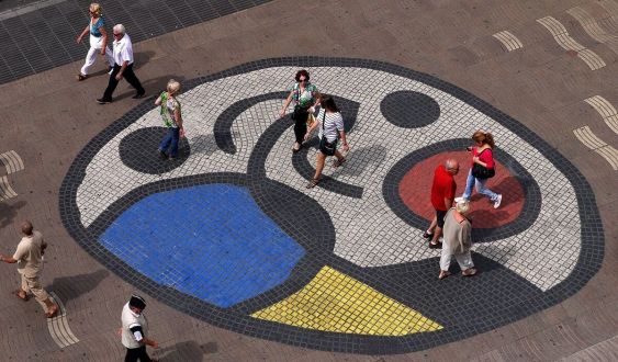 Mosaic de Joan Miró i paviment d'Escofet a La Rambla © Vicente Zambrano González Mosaic de Joan Miró i paviment d'Escofet a La Rambla © Vicente Zambrano González
