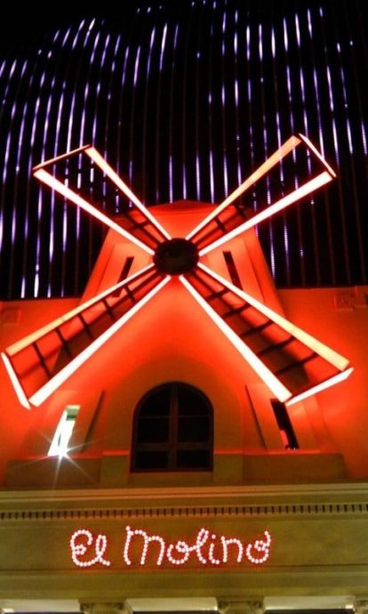 el-molino-facana-illuminada