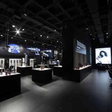 Dyson Beauty Lab