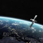 Uno de los nanosatélites de la compañía Open Cosmos en el espacio exterior. 