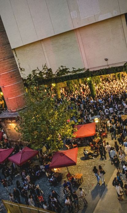 Antiga Fàbrica Estrella Damm durante La Mercé 2022 © Gaspar Morer Antiga Fàbrica Estrella Damm durante La Mercé 2022 © Gaspar Morer