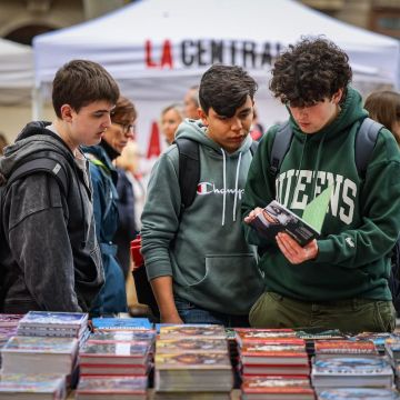 Joves Sant Jordi 2024 - Jordi Borràs ACN Joves Sant Jordi 2024 - Jordi Borràs ACN