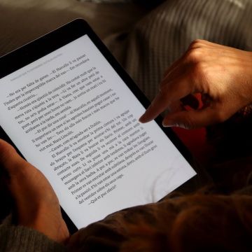 Ebook llibre digital © ACNç Ebook llibre digital © ACNç