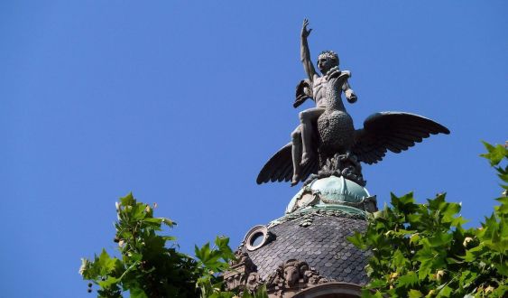 Escultura de l'au fènix