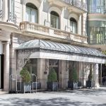 El famoso chaflan de Passeig de Gràcia con València, lado Besós : Montaña en la actualidad (MHG)