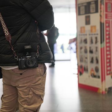Visitante al Photo Forum Fest
