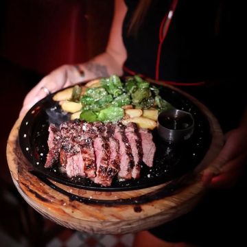 Menú de mitjana de vedella del Tracatrá