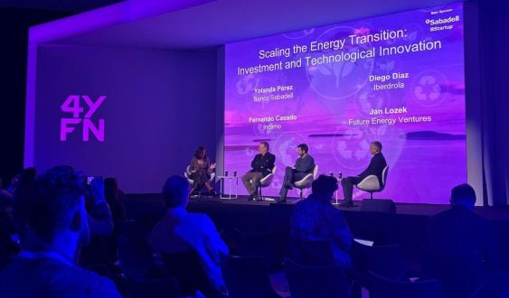 Mesa redonda Scalint the Energy Transition BSabadell Stage