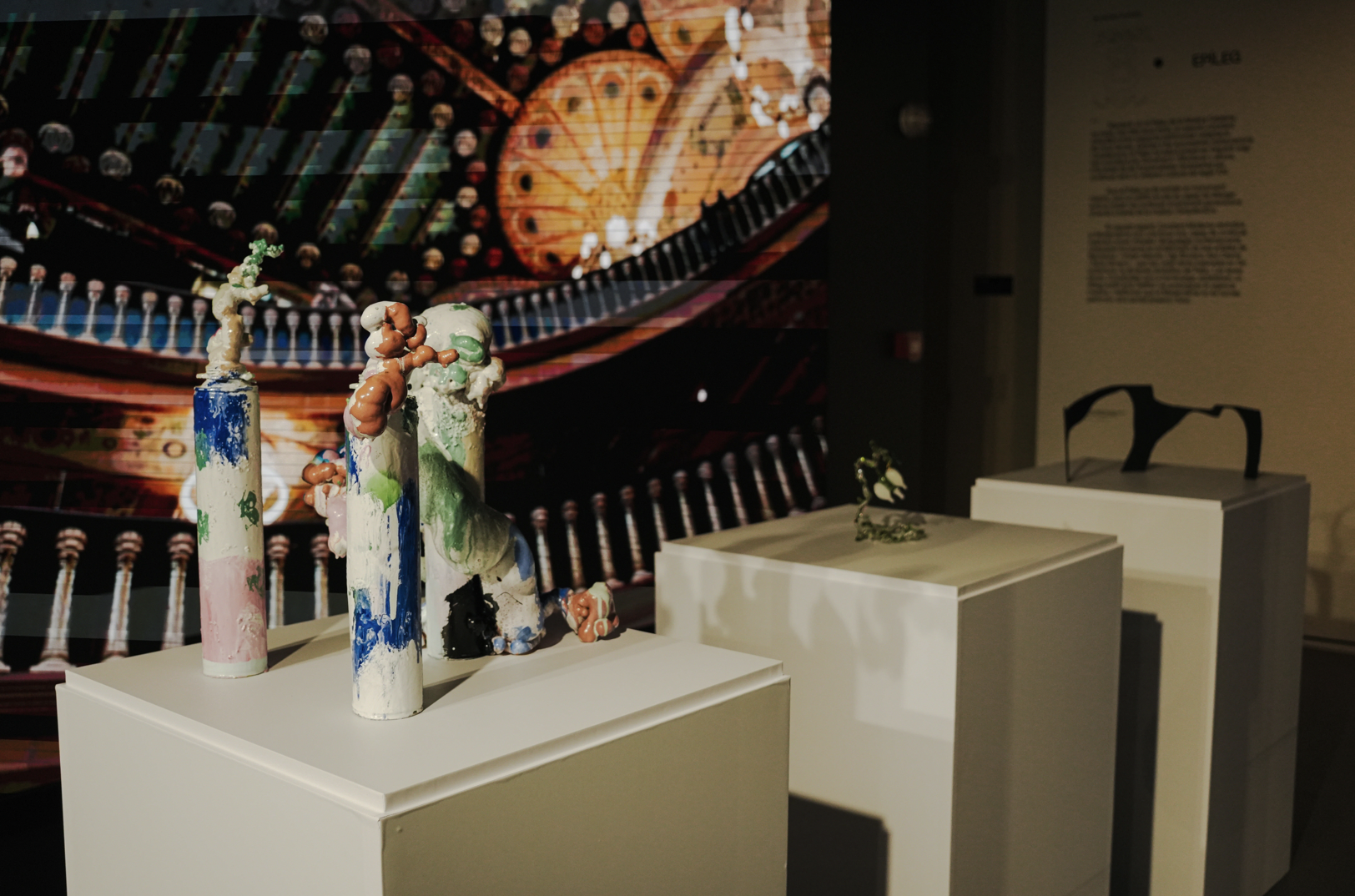 La exposición no muestra el Palau: lo reconstruye a partir de las decisiones que lo hicieron posible. © Casa SEAT