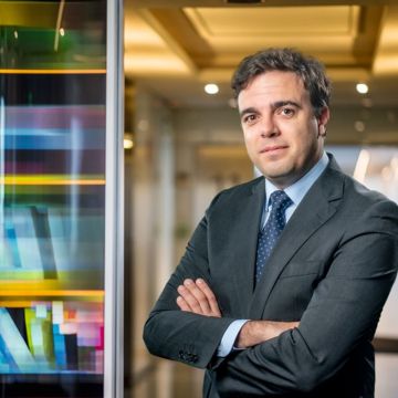 Jorge Azagra, Abogado en Uría Menéndez