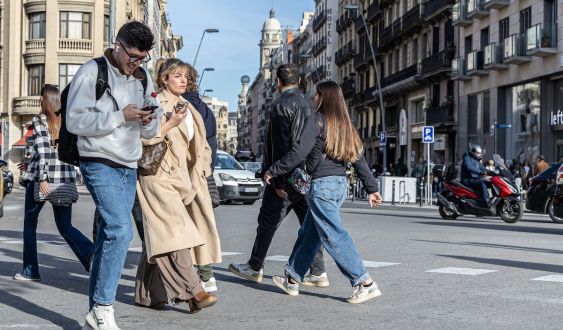 Turistas en Barcelona por Àngel Bravo Turistas en Barcelona por Àngel Bravo
