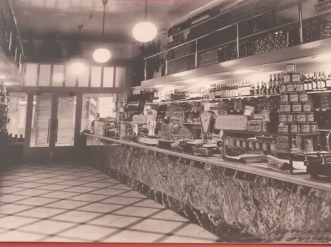 Tienda de pasta fresca en Barcelona, La Italiana, desde 1904