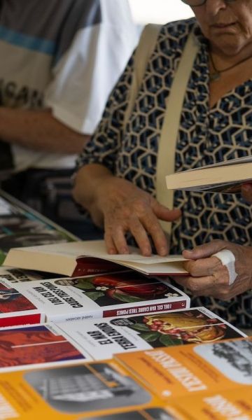 Setmana llibre en català por Lucas Amillano