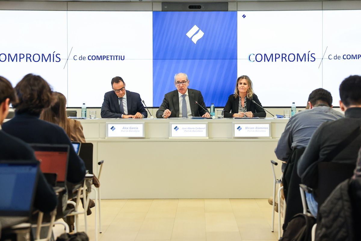 Àlex Garcia, José Alberto Carbonell y Míriam Alaminos en rueda de prensa
