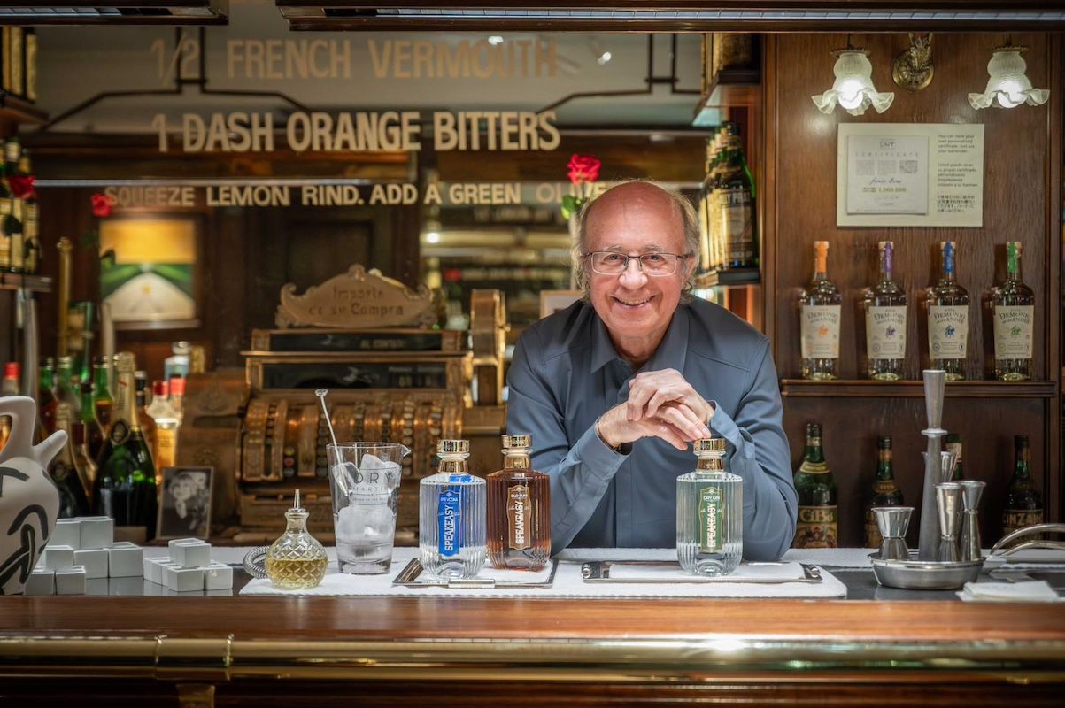 Javier de las Muelas, al Dry Martini de Barcelona, amb la nova gamma Speakeasy Spirits Javier de las Muelas, al Dry Martini de Barcelona, amb la nova gamma Speakeasy Spirits