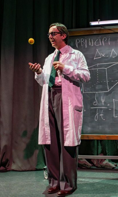 L'últim àtom en el Teatre Goya