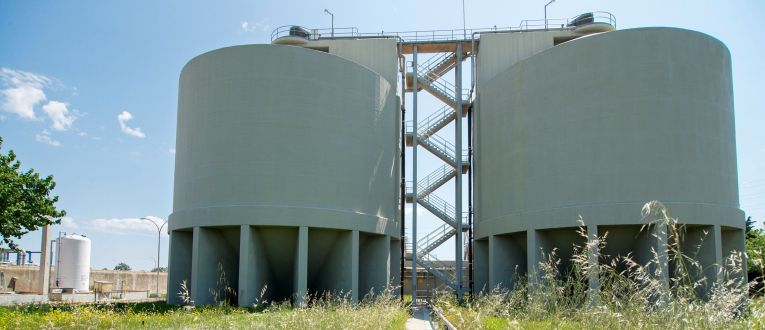 La depuradora de Gavà-Viladecans, ejemplo de la integración de la biodiversidad en las instalaciones del ciclo del agua. La depuradora de Gavà-Viladecans, ejemplo de la integración de la biodiversidad en las instalaciones del ciclo del agua.