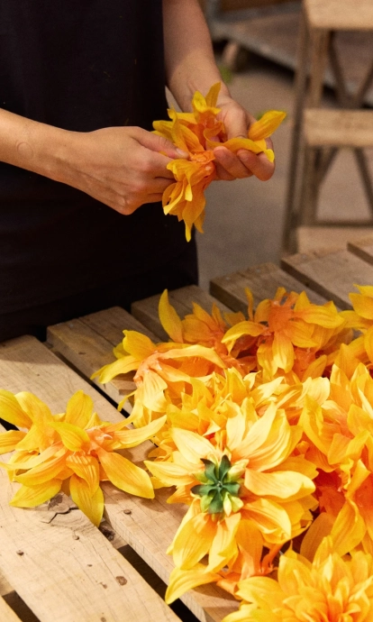 The artisanal work done by Flowers by Bornay The artisanal work done by Flowers by Bornay
