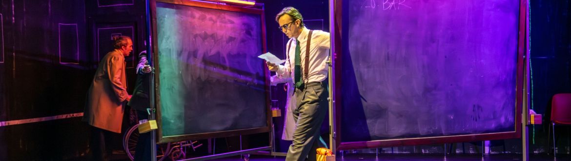 Hasta el 5 de julio estará "L'últim àtom" en el Teatre Goya Hasta el 5 de julio estará "L'últim àtom" en el Teatre Goya