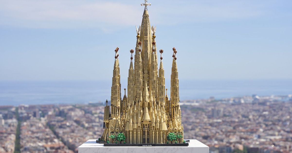 El set de Lego de la Sagrada Familia