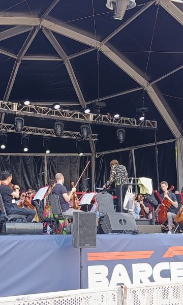 Assaig del concert a la plaça Catalunya Assaig del concert a la plaça Catalunya