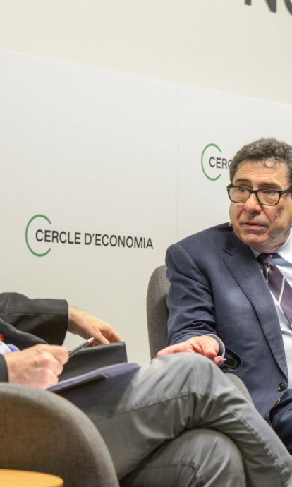 Philippe Aghion conversa con Xavier Vives, presidente del Consell Consultiu del Institut de Política Econòmica (IPI), tras su conferencia © Cercle d'Economia