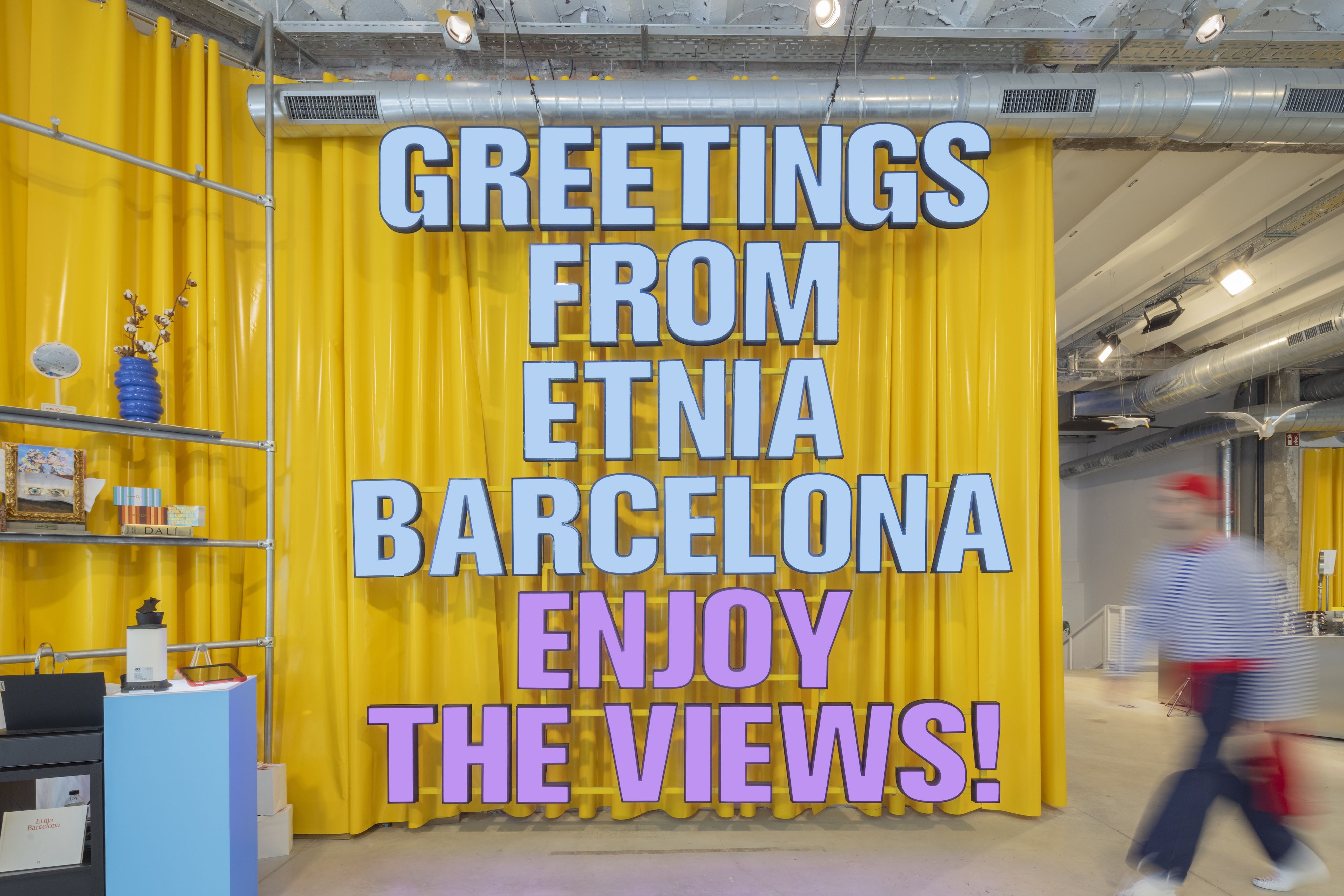 La ciudad ha inspirado Etnia Barcelona y sus diseños. La ciudad ha inspirado Etnia Barcelona y sus diseños.