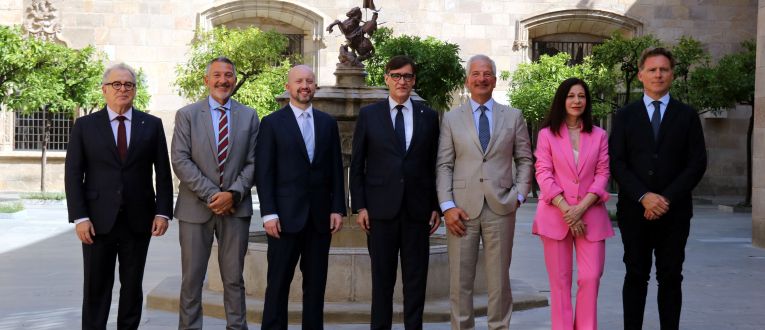 Anuncio de la inversión de OQC en el Palau de la Generalitat. © Andrea Salazar / ACN Anuncio de la inversión de OQC en el Palau de la Generalitat. © Andrea Salazar / ACN