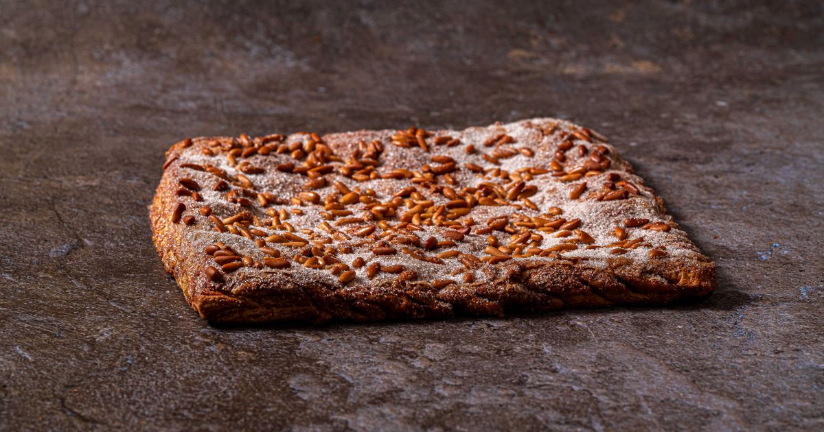 La coca de llardons de Pastisseria Faixat ha obtingut el segon premi en la categoria de Millor Coca de Llardons de Catalunya 2026(Albert Coscolín) La coca de llardons de Pastisseria Faixat ha obtingut el segon premi en la categoria de Millor Coca de Llardons de Catalunya 2026(Albert Coscolín)