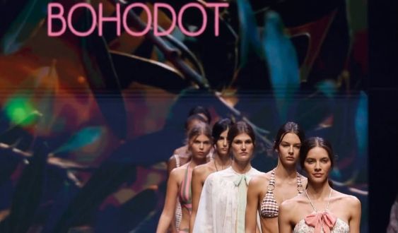 Desfilada de Bohodot a la Gran Canaria Swim Week
