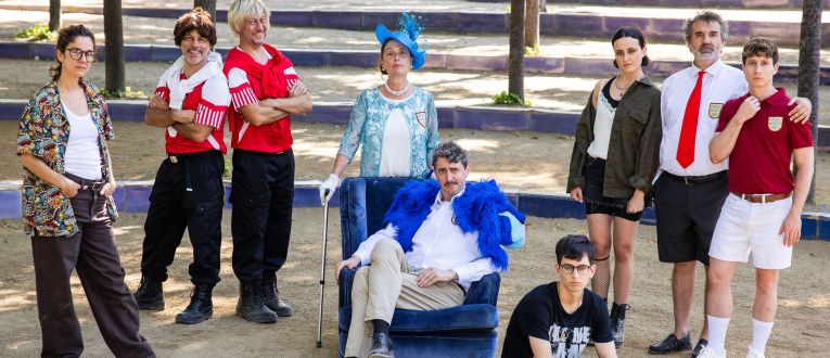 Parking Shakespeare estrena 'Hamlet i les coses podrides' en el Parque de la Estación del Norte. ©Aitor Rodero Parking Shakespeare estrena 'Hamlet i les coses podrides' en el Parque de la Estación del Norte. ©Aitor Rodero