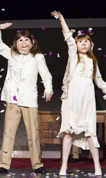 'André y Dorine' es el primer espectáculo de la Trilogía Kulunka en el Condal ©Svend Andersen 'André y Dorine' es el primer espectáculo de la Trilogía Kulunka en el Condal ©Svend Andersen
