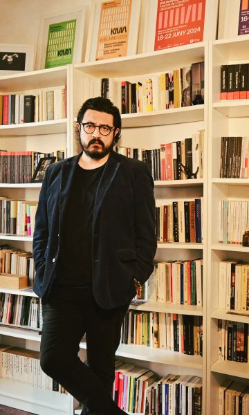 El escritor Eduardo Ruiz Sosa. © Yoh González