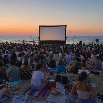 Empieza una nueva edición de Cinema Lliure a la Platja 2026