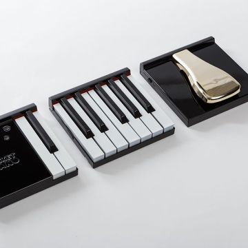 Pocket Piano está formad por 87 piezas distribuidas en siete módulos. 