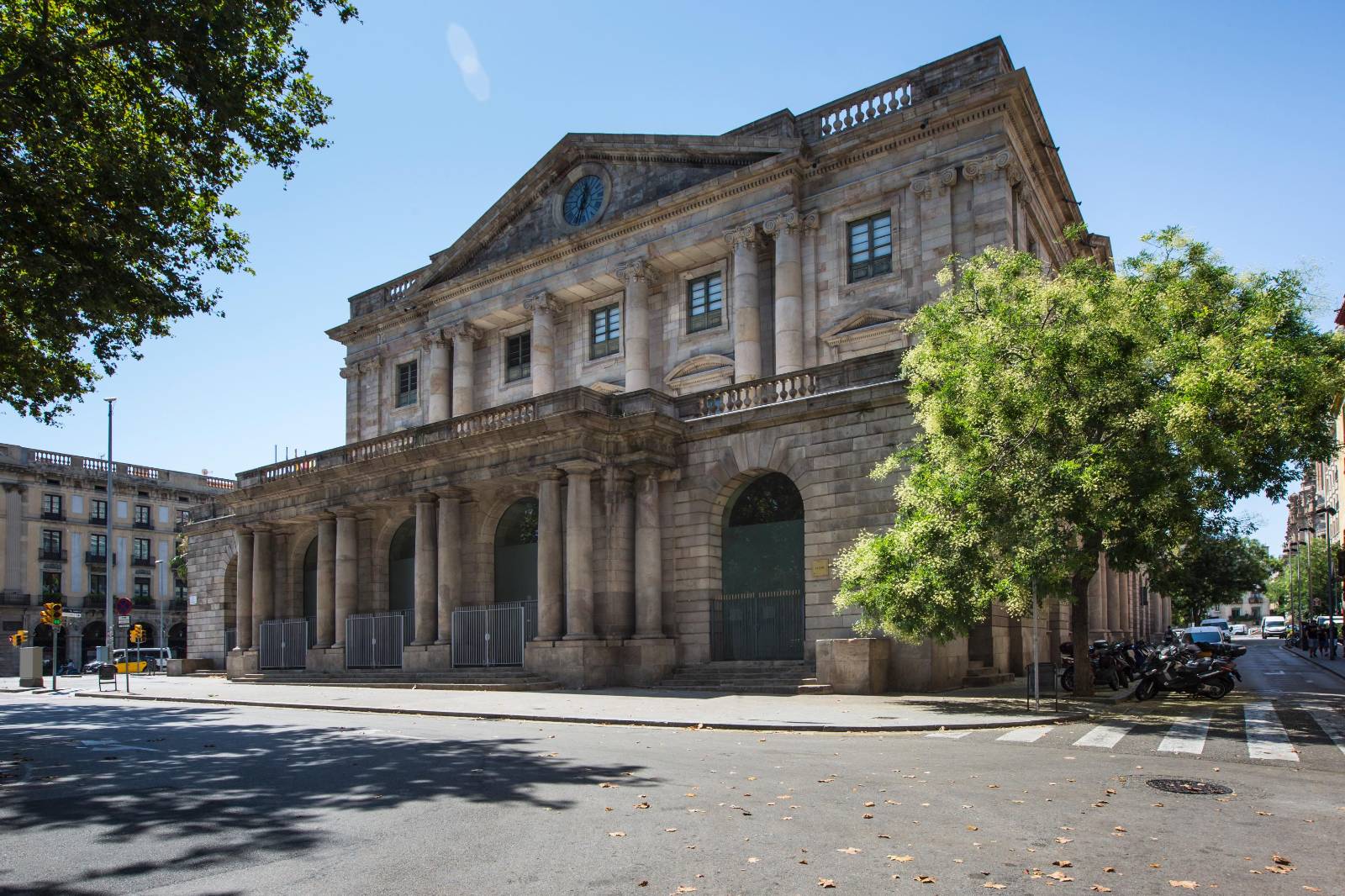 Façana de la Llotja de Mar. Façana de la Llotja de Mar.