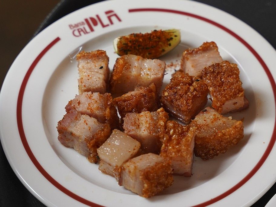 Sus torreznos de Soria, o cansalada de Cal Pla.