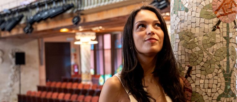 Emma Stratton ofrecerá un concierto el 10 de agosto dentro del ciclo 'Verano en el Palau'. ©Àngel Bravo Emma Stratton ofrecerá un concierto el 10 de agosto dentro del ciclo 'Verano en el Palau'. ©Àngel Bravo