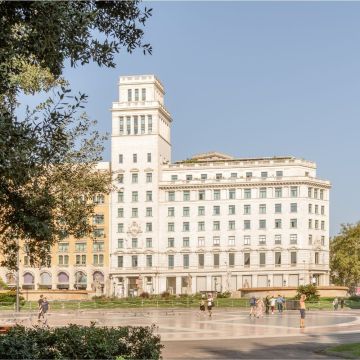 El hotel Bless Barcelona, en plaza Catalunya. © Bless Collection El hotel Bless Barcelona, en plaza Catalunya. © Bless Collection