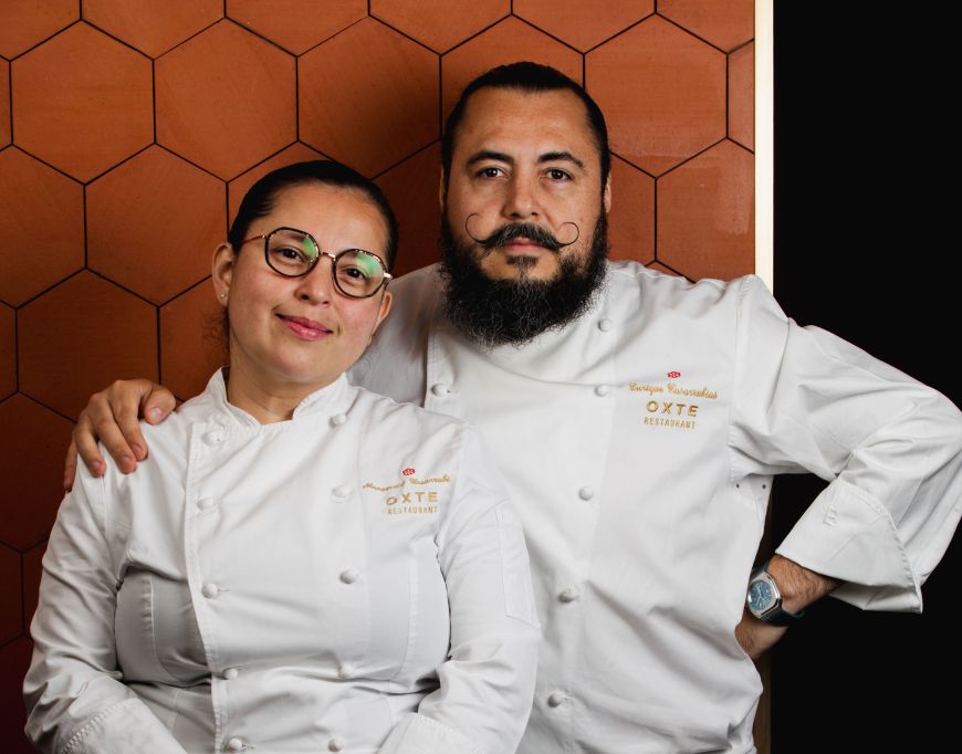 Los chefs Kike Casarrubias y Mon Estrada, de Oxte, desembarcan en Barcelona con Papalote este otoño. © Oxte Los chefs Kike Casarrubias y Mon Estrada, de Oxte, desembarcan en Barcelona con Papalote este otoño. © Oxte