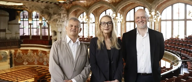 Katharina Wagner llega con la Orquestra del Festival de Bayreuth & Heras-Casado. ©Andreu Dalmau Katharina Wagner llega con la Orquestra del Festival de Bayreuth & Heras-Casado. ©Andreu Dalmau