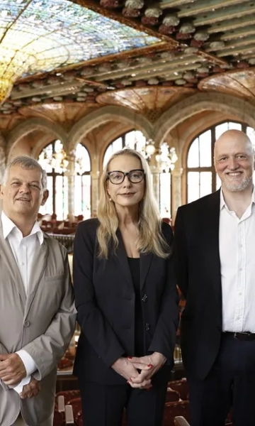 Katharina Wagner llega con la Orquestra del Festival de Bayreuth & Heras-Casado. ©Andreu Dalmau Katharina Wagner llega con la Orquestra del Festival de Bayreuth & Heras-Casado. ©Andreu Dalmau