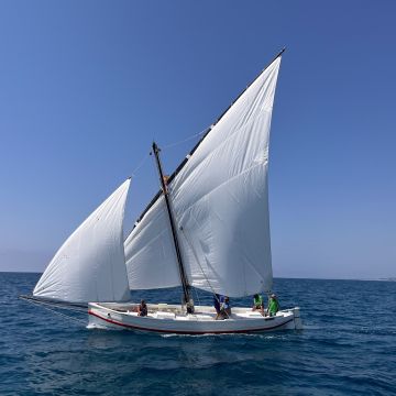 Imagen de la embarcación de vela latina Santa Espina Imagen de la embarcación de vela latina Santa Espina