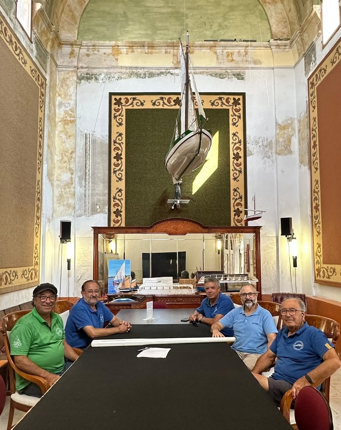 L'acte entre el Museu Marítim de Barcelona (MMB) i l’Associació Patí Català i Vela Llatina Calafell L'acte entre el Museu Marítim de Barcelona (MMB) i l’Associació Patí Català i Vela Llatina Calafell