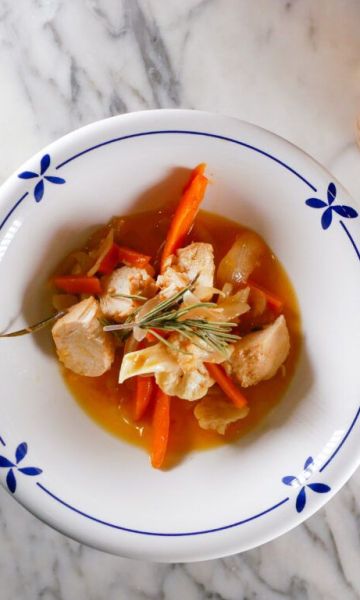 Tapa de pollo en escabeche de naranja y romero de Na Mindona Tapa de pollo en escabeche de naranja y romero de Na Mindona