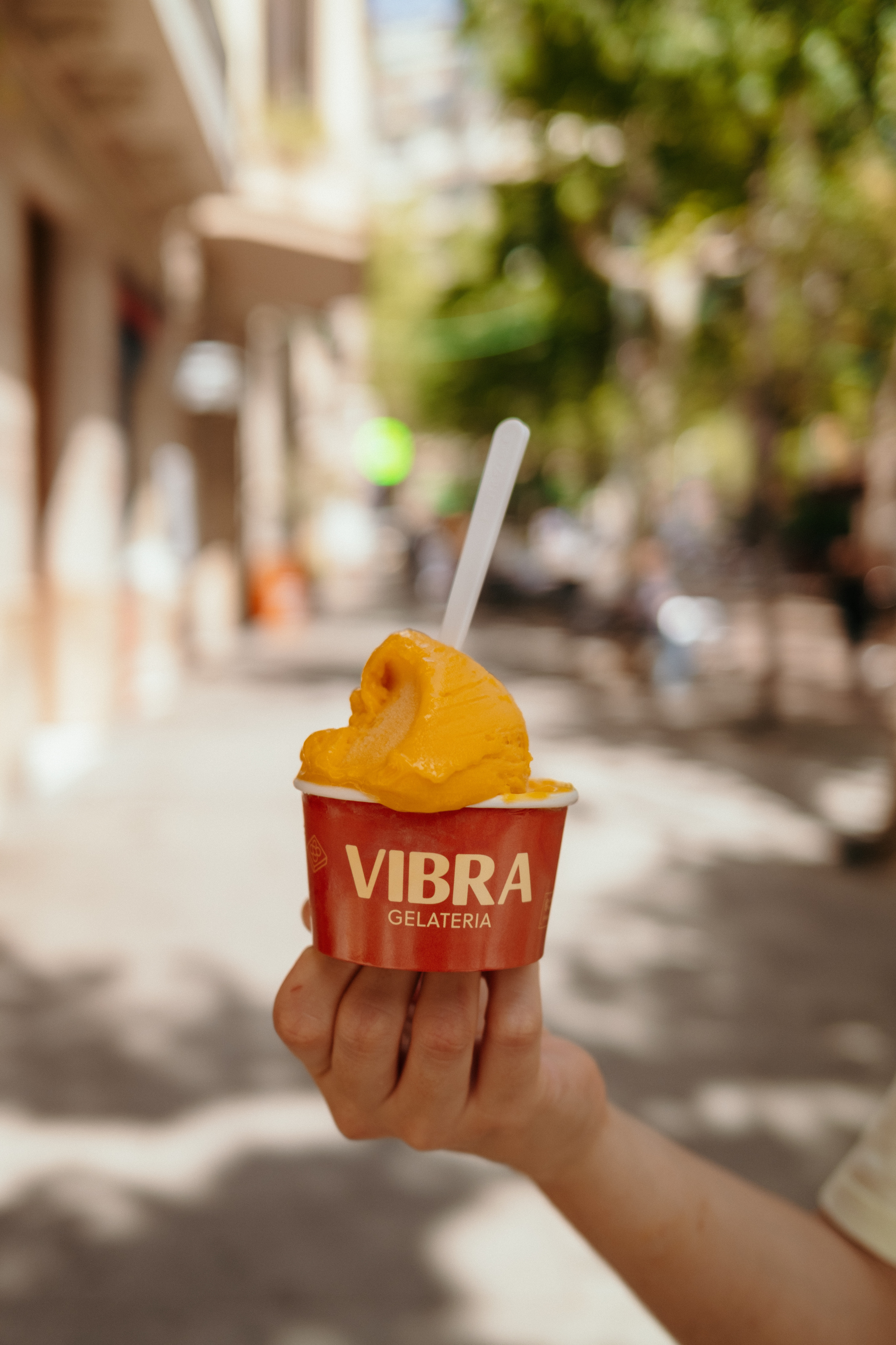 Mango, maduixa i llimona són alguns dels sorbets que Vibra recomana especialment a l’estiu per la seva frescor Mango, maduixa i llimona són alguns dels sorbets que Vibra recomana especialment a l’estiu per la seva frescor