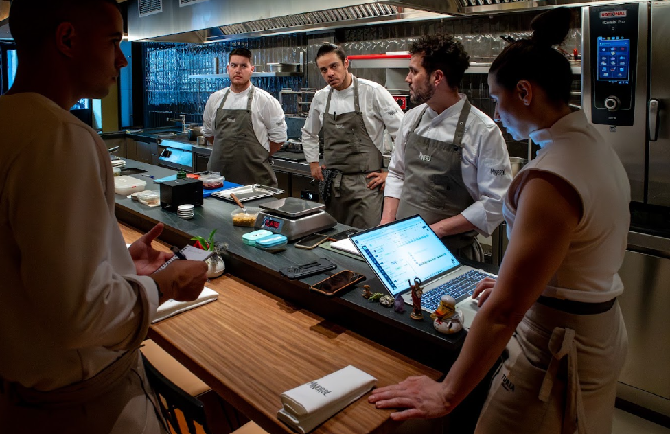 L'equip del restaurant Mineral L'equip del restaurant Mineral