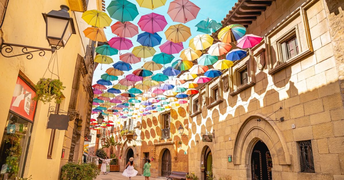 El Poble Espanyol acoge una nueva edición de Nits en Viu El Poble Espanyol acoge una nueva edición de Nits en Viu