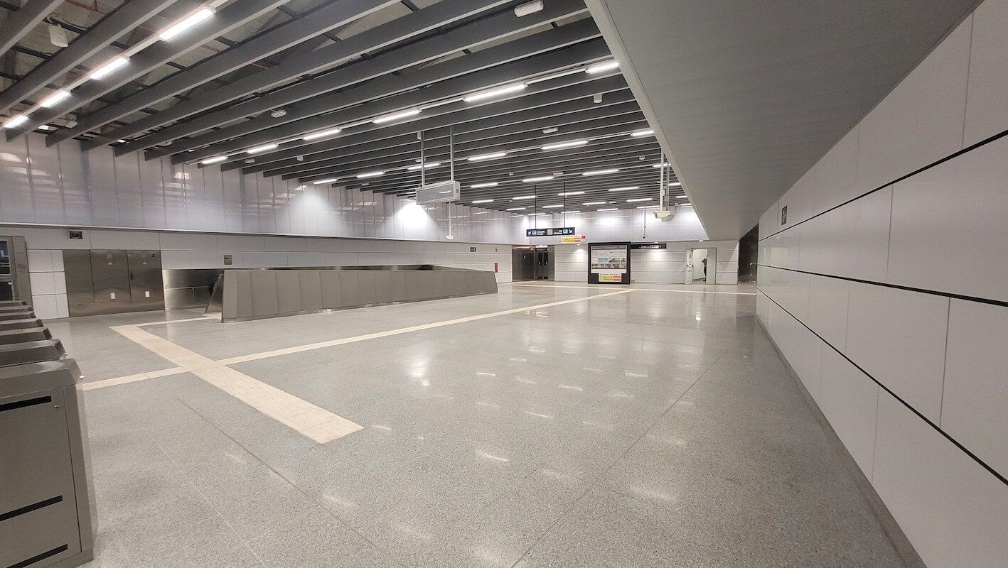 Estación Ernest Lluch